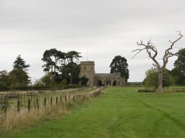 St Peter and St Pauls Church, Little Gaddesden