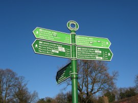 Green Chain Walk Finger Post