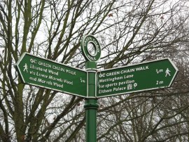 Fingerpost, Mottingham Sport Ground