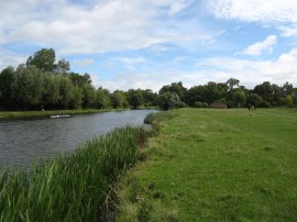 Approaching Fen Ditton