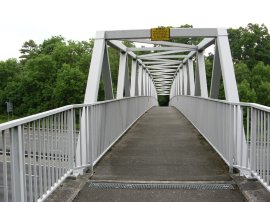 Footbridge over the M25, Merstham