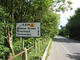 Approaching Dunton Green
