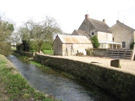 Thames by Upper Mill Farm