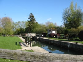 Buscot Lock