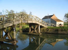 Eaton Footbridge