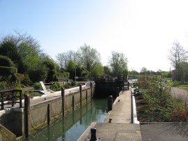 Radcot Lock