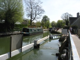 Approaching Osney Lock