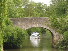 Bridge below Culham Lock