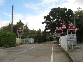 Level Crossing by Shiplake Station