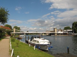 View towards Marlow Bridge