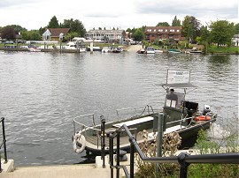 The Shepperton - Weybridge Passenger Ferry