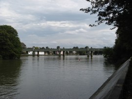 View down to Kew Rail Bridge