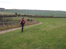 Approaching Cottington Hill