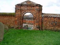 Churchyard, Widford