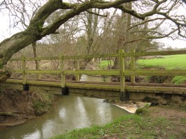 Footbridge nr the Forest Way