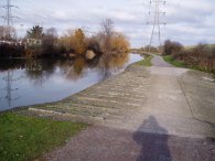 Lea Valley Walk path nr Picketts Lock