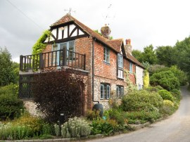 Attractive Cottage in Westdean