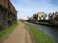 New River Path, Turnpike Lane