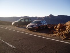 Parking at the start of the trail