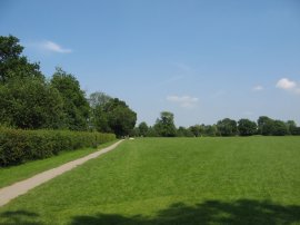 Approaching Tonbridge