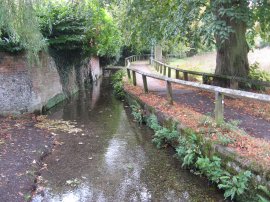 Footpath from Wendover High Street