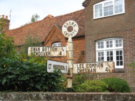 Road sign, The Lee