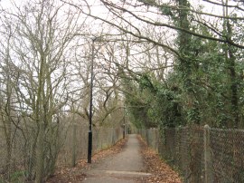 Path by Ealing Golf Course