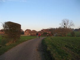 Approaching Boldrewood Farm