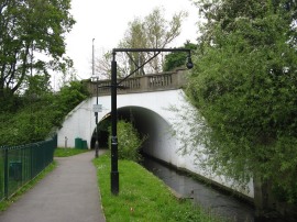 Path under the North Circular