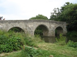 Teston Bridge