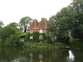 Oast House at Yalding